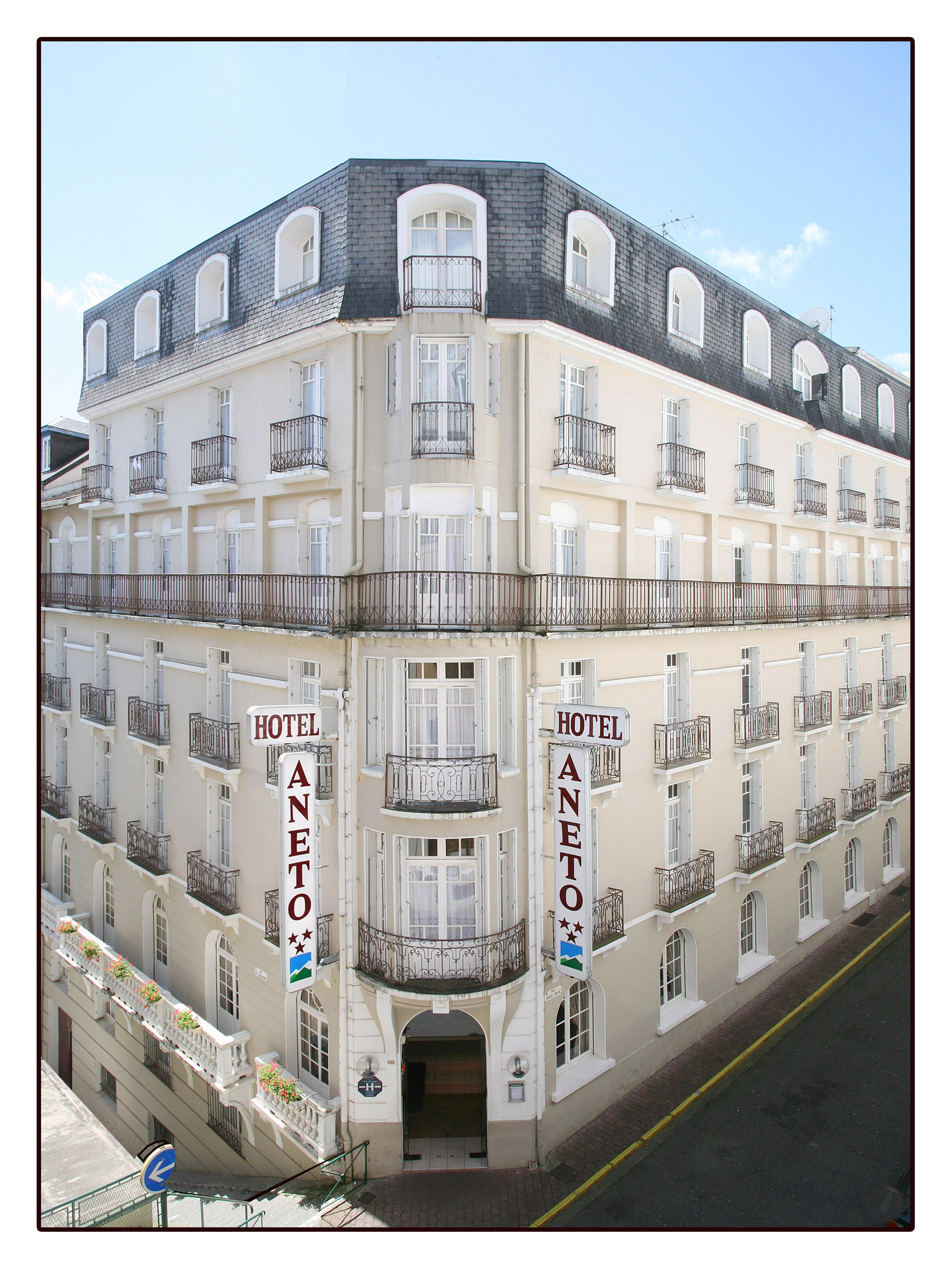 Hotel Aneto Lourdes Exterior foto