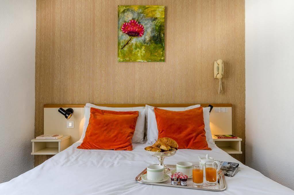 Hotel Aneto Lourdes Exterior foto